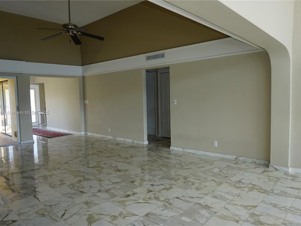 4511 King Palm Dr, Tamarac FL 33319