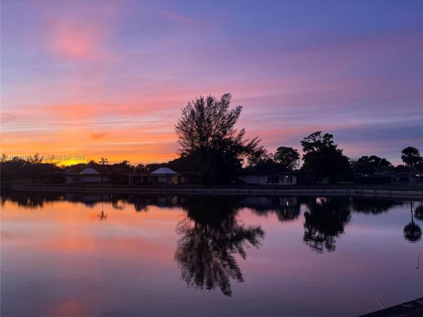 4511 King Palm Dr, Tamarac FL 33319