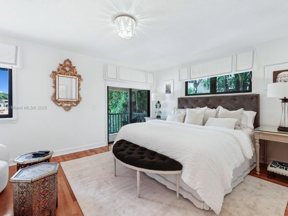 56 S Hibiscus Dr, Miami Beach FL 33139