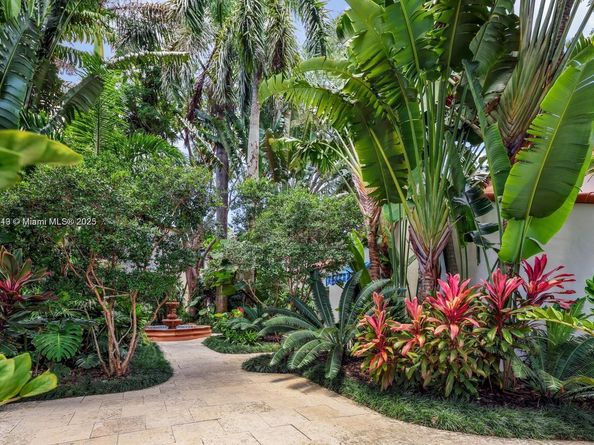 56 S Hibiscus Dr, Miami Beach FL 33139