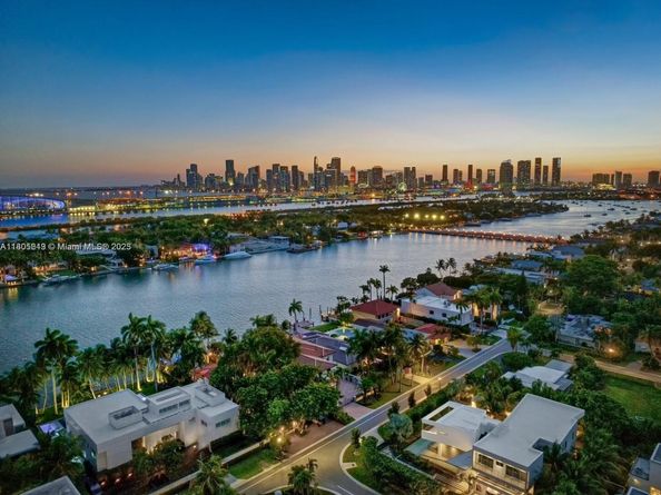 56 S Hibiscus Dr, Miami Beach FL 33139
