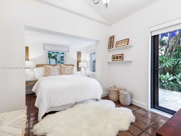 56 S Hibiscus Dr, Miami Beach FL 33139