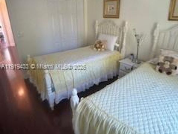 5003 SW 163rd Ave, Miramar FL 33027