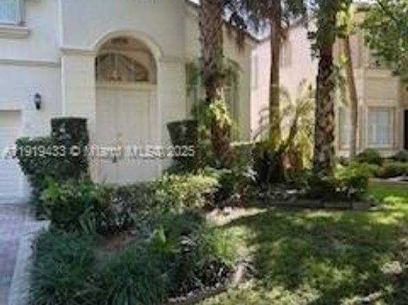 5003 SW 163rd Ave, Miramar FL 33027