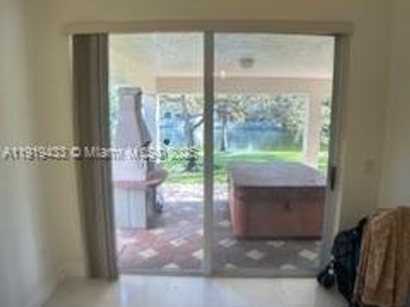 5003 SW 163rd Ave, Miramar FL 33027