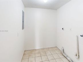 1664 SW 2nd Ct, Homestead FL 33030