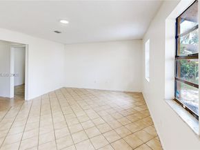 1664 SW 2nd Ct, Homestead FL 33030