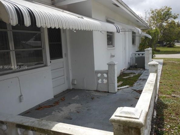 4955 NW 55th St, Tamarac FL 33319