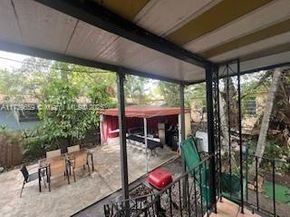 420 SW 13th Ave, Miami FL 33135