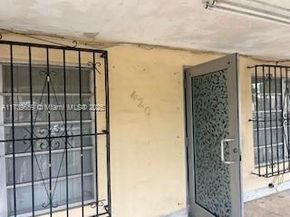 420 SW 13th Ave, Miami FL 33135