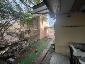 420 SW 13th Ave, Miami FL 33135