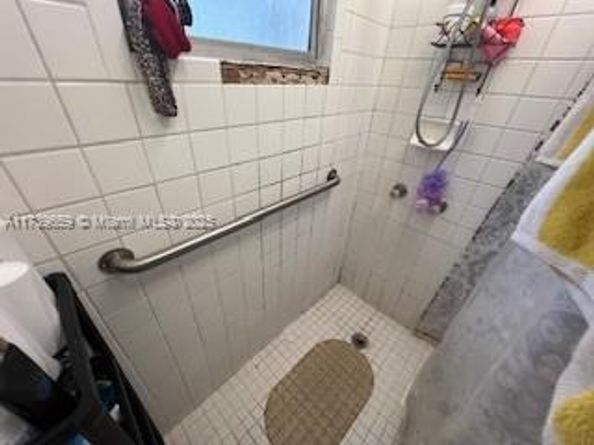 420 SW 13th Ave, Miami FL 33135