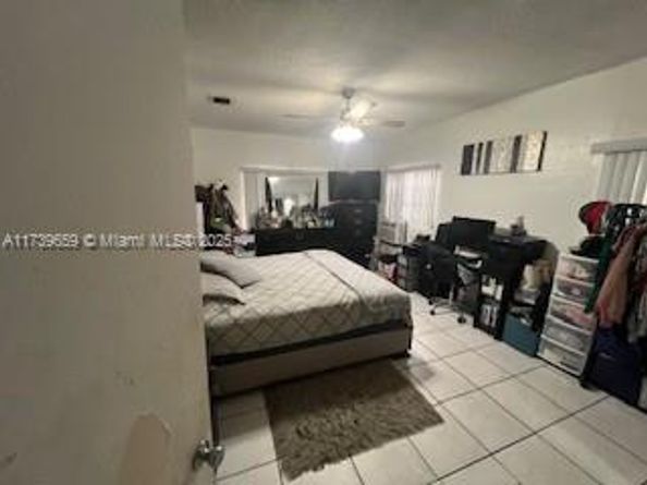 420 SW 13th Ave, Miami FL 33135
