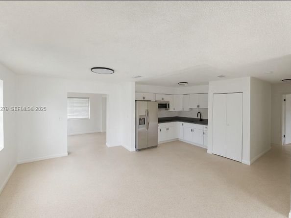 141 W 31st St, Hialeah FL 33012