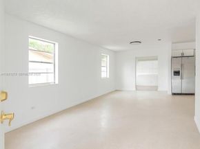 141 W 31st St, Hialeah FL 33012