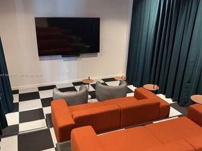 11 NE 6th 706, Miami FL 33132