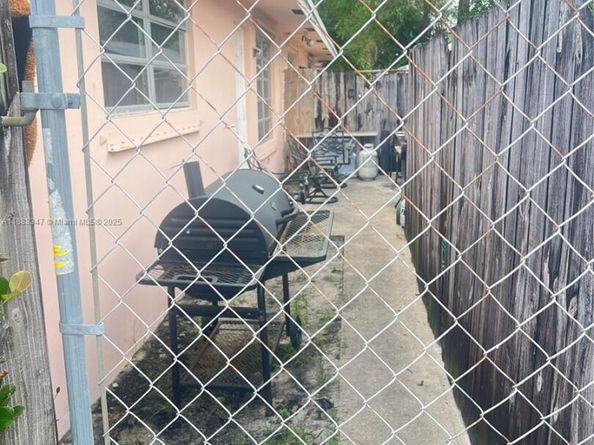 4108 SW 22nd St, Fort Lauderdale FL 33317