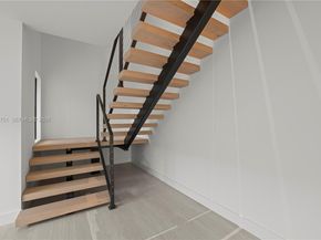 3187 SW 23rd St B, Miami FL 33145