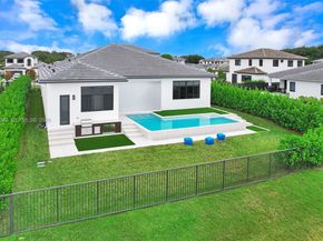 5765 SW 104th Ter, Cooper City FL 33328