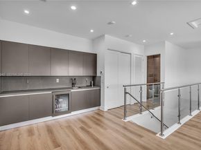 5765 SW 104th Ter, Cooper City FL 33328