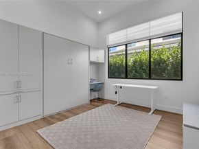 5765 SW 104th Ter, Cooper City FL 33328