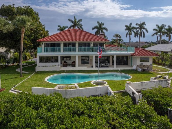 1635 Lands End Rd, Manalapan FL 33462