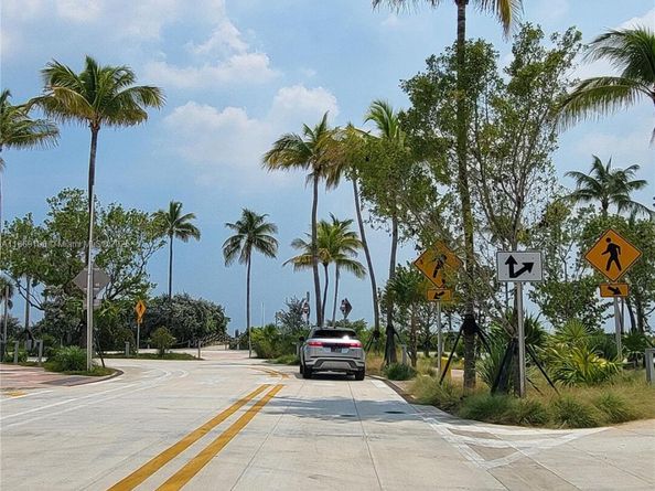 7300 Wayne Ave 416, Miami Beach FL 33141
