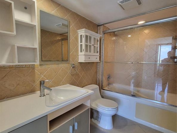 7300 Wayne Ave 416, Miami Beach FL 33141