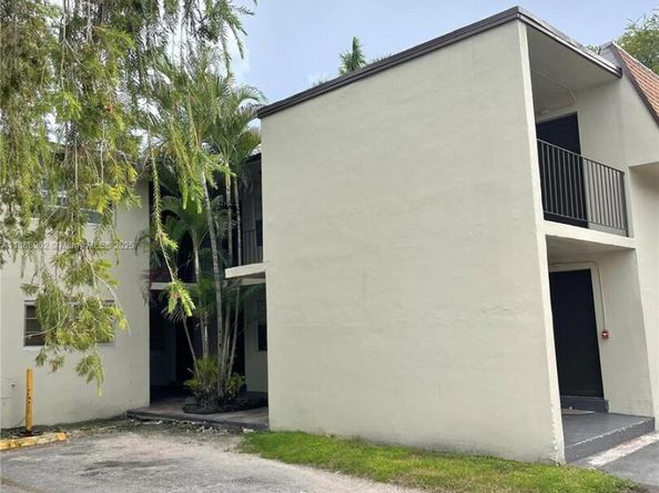3901 SW 112th Ave 46, Miami FL 33165