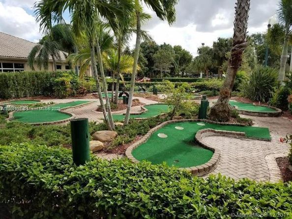 15811 SW 24th St, Miramar FL 33027