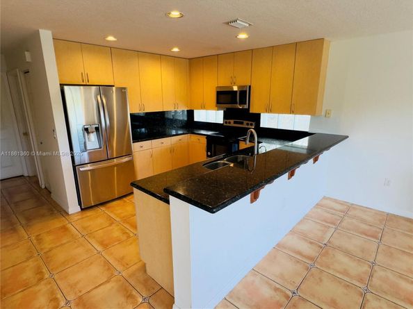 15811 SW 24th St, Miramar FL 33027