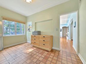 479 NE 56th St, Miami FL 33137