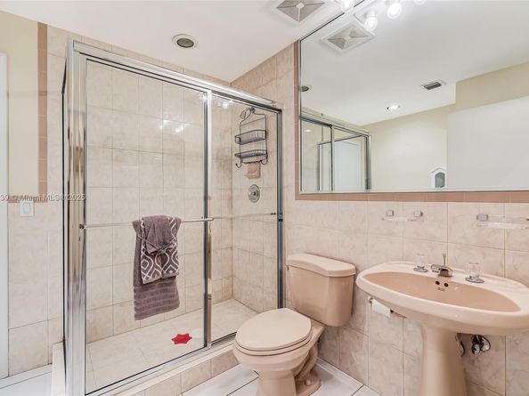 2935 SW 13th St, Miami FL 33145