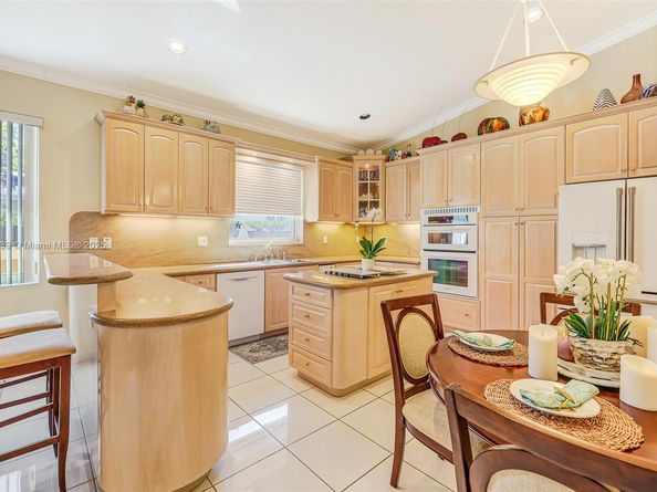 2935 SW 13th St, Miami FL 33145