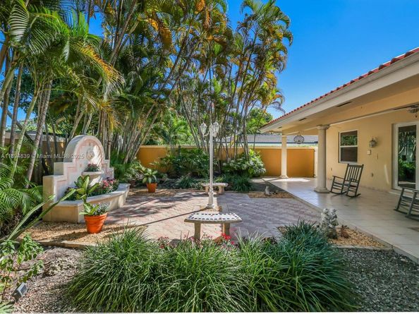 2935 SW 13th St, Miami FL 33145