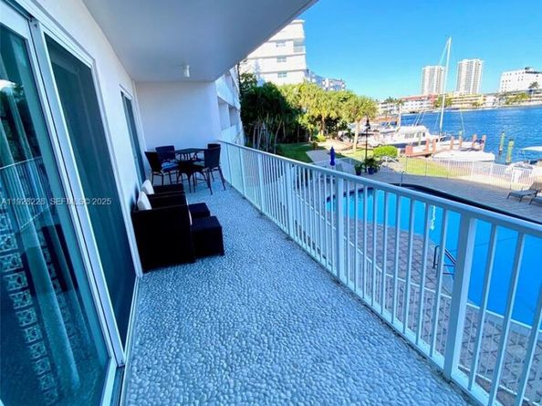 400 Golden Isles Dr 6, Hallandale Beach FL 33009