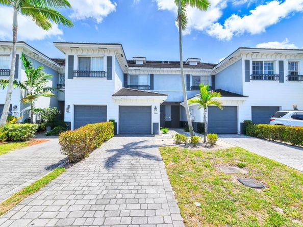 3506 NW 13th St, Lauderhill FL 33311