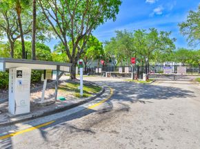 3506 NW 13th St, Lauderhill FL 33311