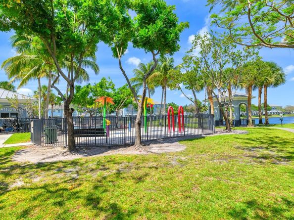 3506 NW 13th St, Lauderhill FL 33311