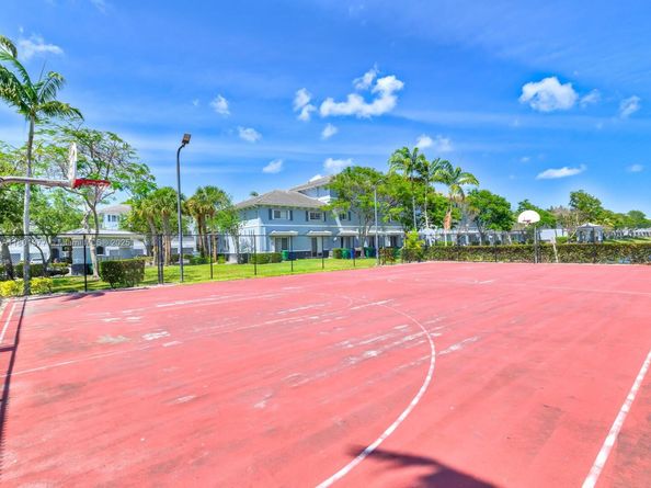 3506 NW 13th St, Lauderhill FL 33311