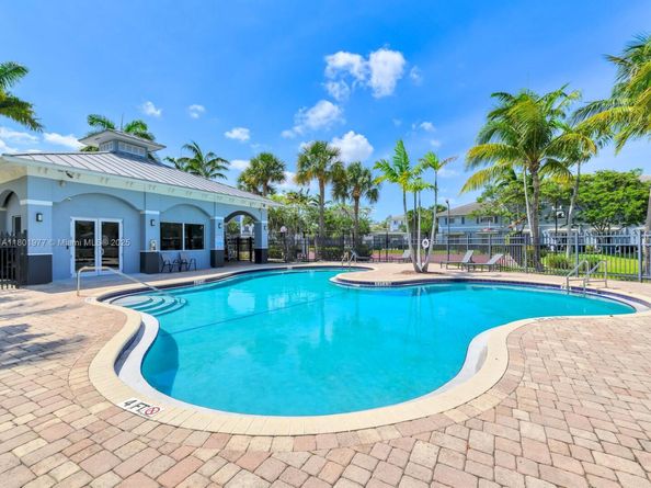 3506 NW 13th St, Lauderhill FL 33311