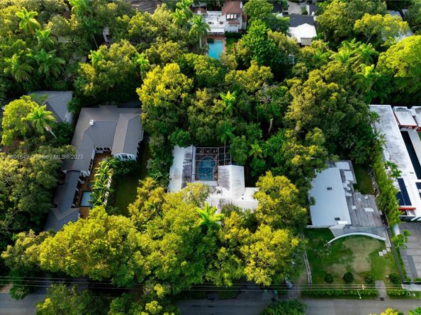 2850 Natoma St, Coconut Grove FL 33133