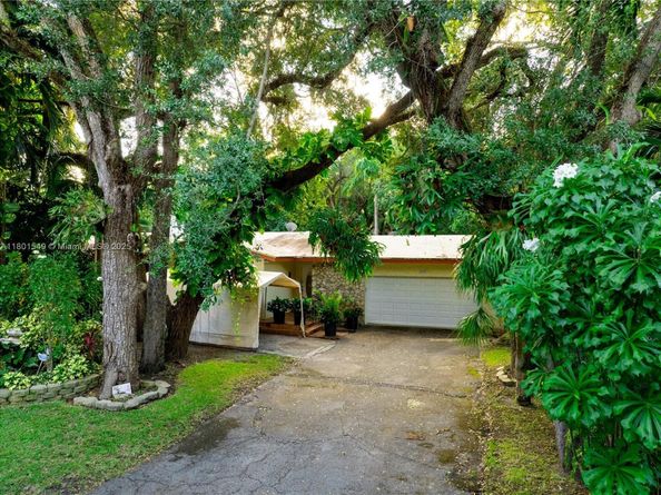 2850 Natoma St, Coconut Grove FL 33133