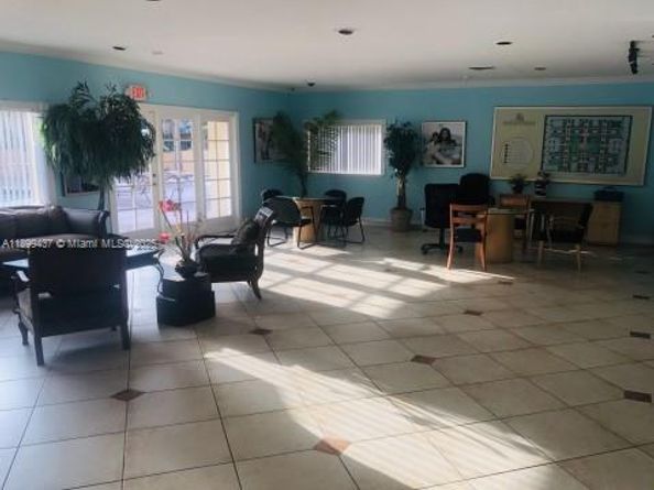 18111 NW 68th Ave F203, Hialeah FL 33015