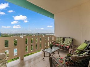 4330 Hillcrest Dr 1017, Hollywood FL 33021