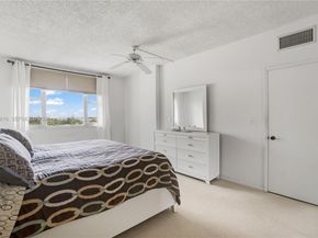 4330 Hillcrest Dr 1017, Hollywood FL 33021