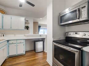 4330 Hillcrest Dr 1017, Hollywood FL 33021