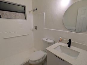 7022 SW 19th Ct, North Lauderdale FL 33068