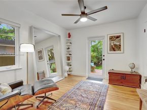 842 NW 9th Ct, Miami FL 33136