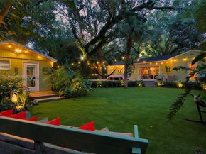 842 NW 9th Ct, Miami FL 33136
